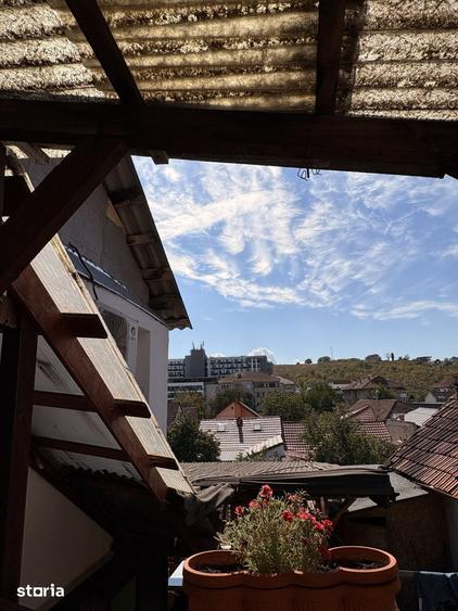 Casă cu 3 camere cu Teren 250 Mp în Spitalul Județean