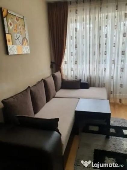 Apartament cu 2 camere semidecomandat în Micro 38