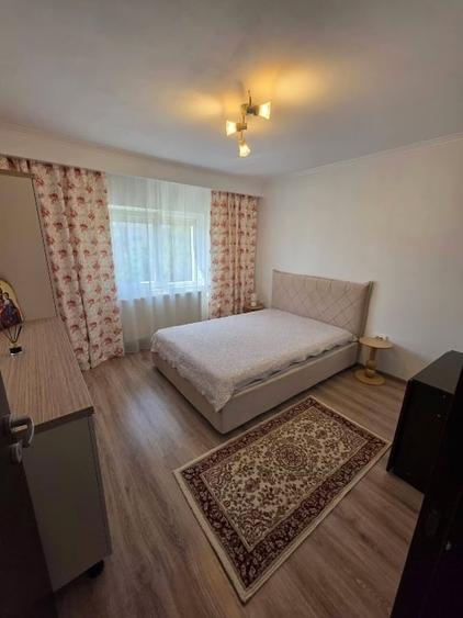 Apartament cu 3 camere decomandat, mobilat în Girocului