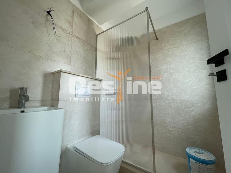 Casă individuală cu 4 camere cu Canalizare în Central