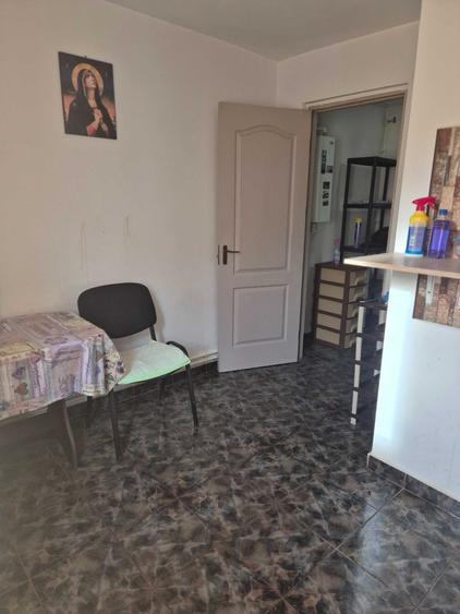 Garsonieră decomandată în Central