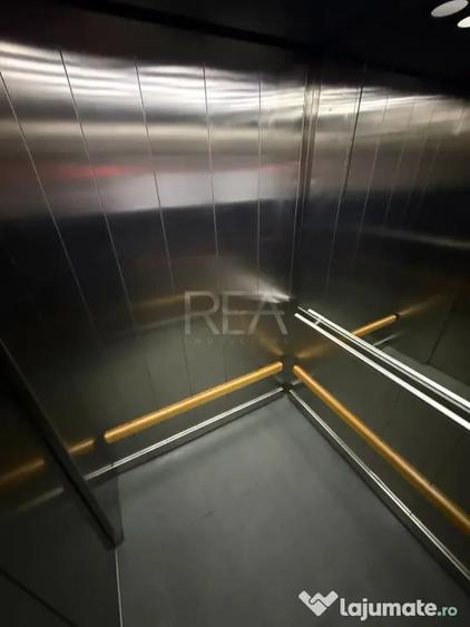 Apartament cu 2 camere decomandat în Văcăresti