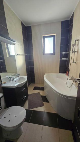 Apartament cu 2 camere decomandat în Fundeni