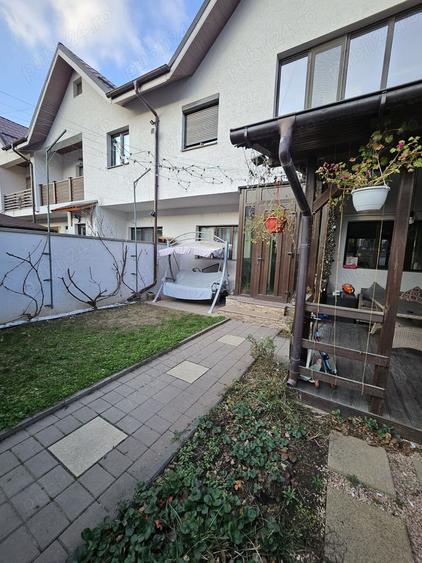 Casă cu 3 camere cu Teren 120 Mp în Popești-Leordeni