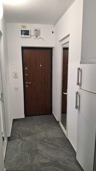 Apartament cu 2 camere decomandat în Rovine