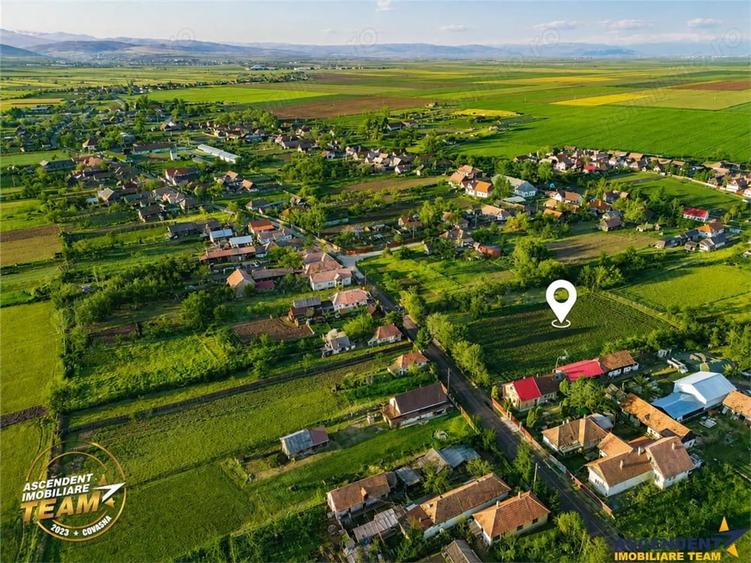 Teren de 4554 mp, în Mărcuș