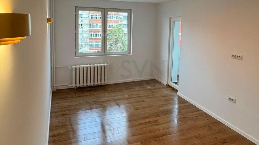 Apartament cu 3 camere decomandat în Ștefan cel Mare