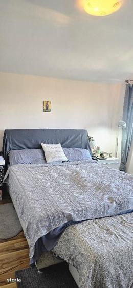 Casă cu 6 camere cu Teren 378 Mp în Central