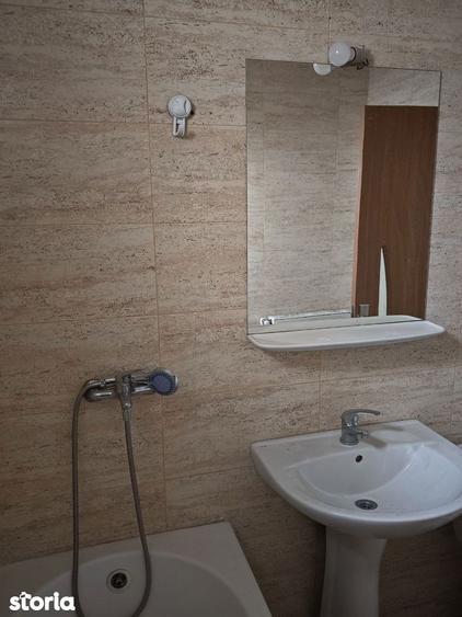 Apartament cu 3 camere decomandat în Peninsula