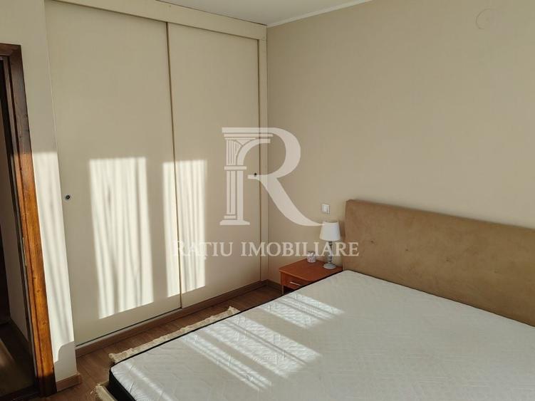 Apartament cu 2 camere decomandat, mobilat în Gojdu
