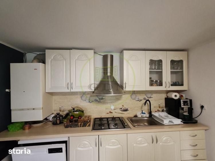 Casă cu 4 camere cu Teren 1400 Mp în Central