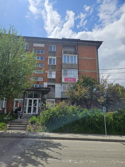 Apartament cu 2 camere semidecomandat în Ultracentral