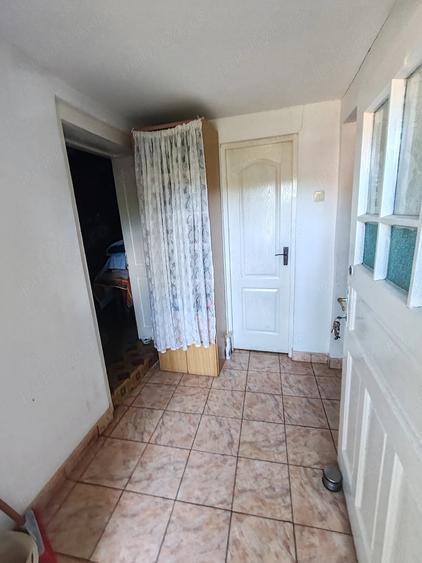 Casă cu 2 camere cu Teren 2200 Mp în Aiton