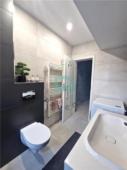 Apartament cu 4 camere decomandat, mobilat în Tractorul