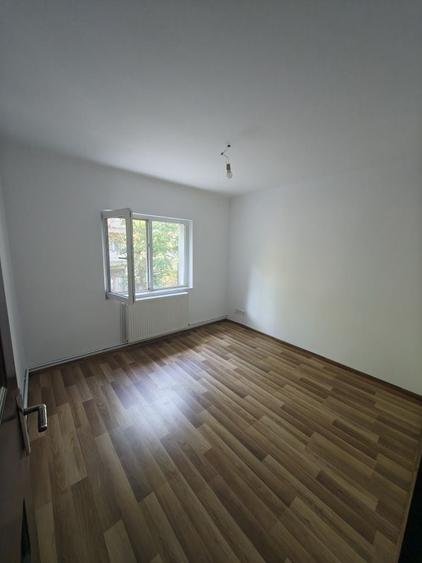 Vand apartament 4 camera, M16 - 5