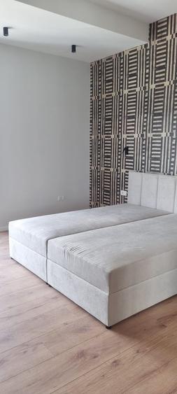Apartament cu 3 camere semidecomandat în Tunari