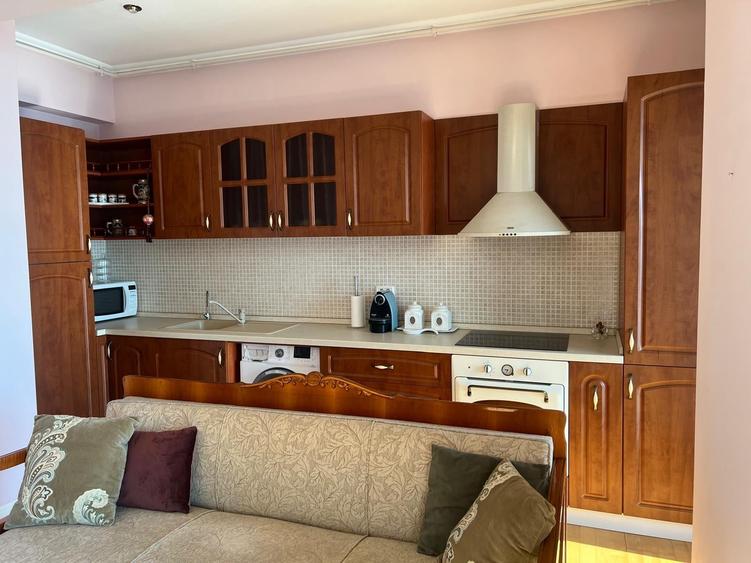 Apartament cu 3 camere decomandat în Nord
