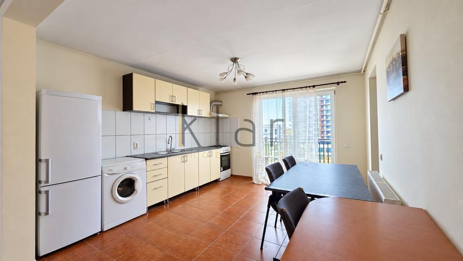 Apartament cu 3 camere decomandat, mobilat în Zorilor