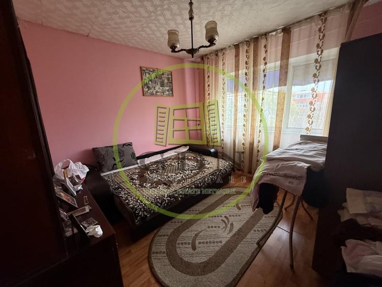 Apartament cu 2 camere decomandat, mobilat în Rovine