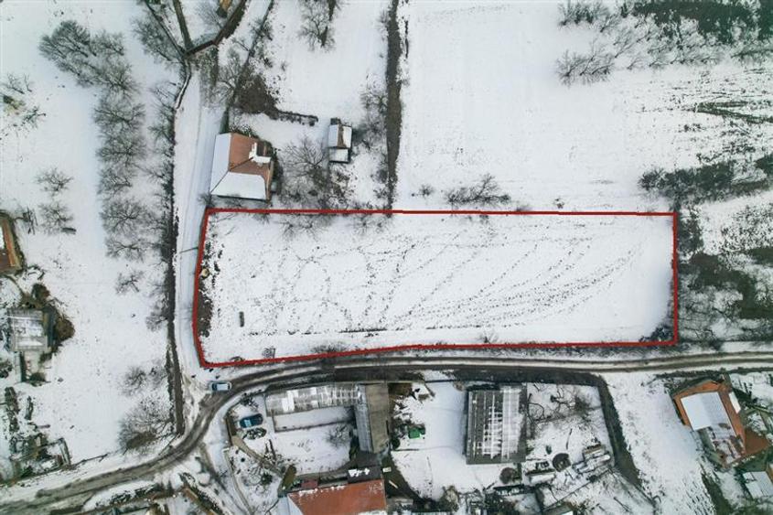 Teren Construcții intravilan de 2660 mp, în Cernat