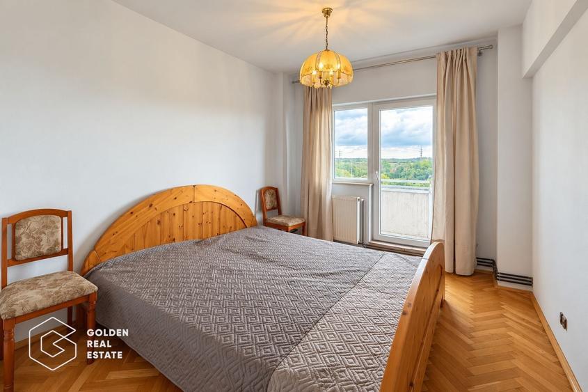 Apartament cu 4 camere semidecomandat, mobilat în Micălaca