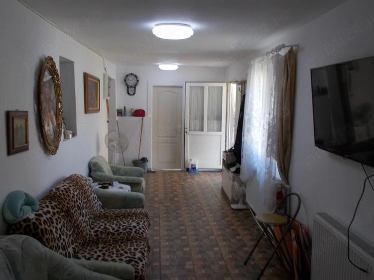 Casă cu 3 camere cu Teren 927 Mp în Sânandrei