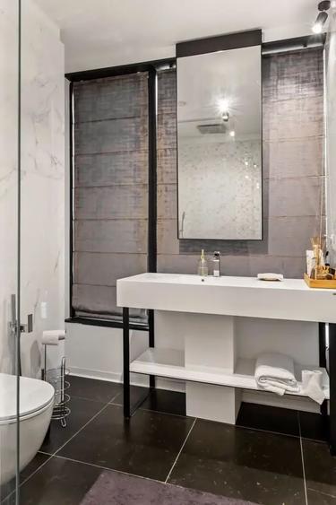 Apartament cu 3 camere decomandat, mobilat în Primăverii
