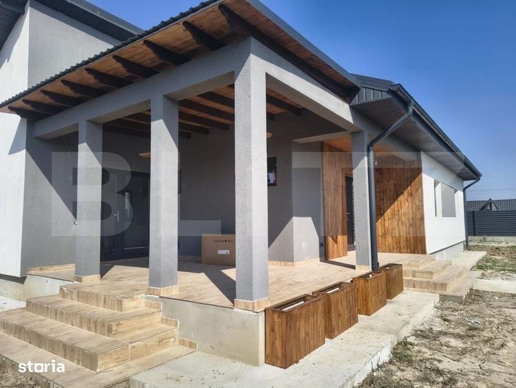 Casă cu 4 camere în Ișalnița