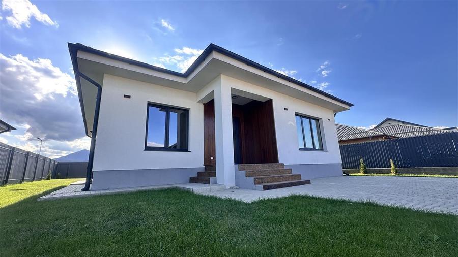 Casă cu 4 camere cu Teren 488 Mp în Turcheș