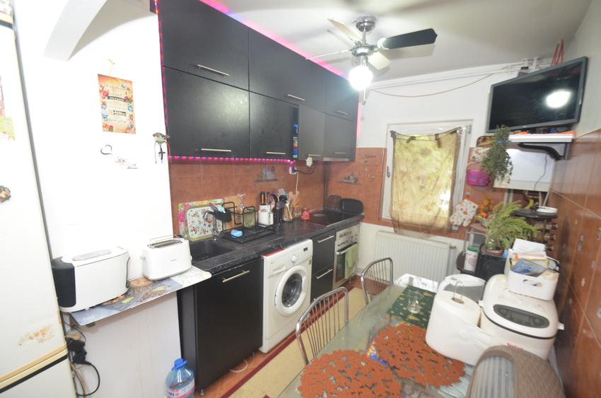 Apartament cu 2 camere decomandat în Kiriac