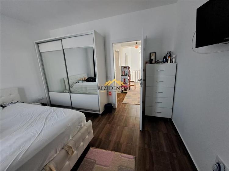 Casă individuală cu 4 camere cu Teren 250 Mp în Central