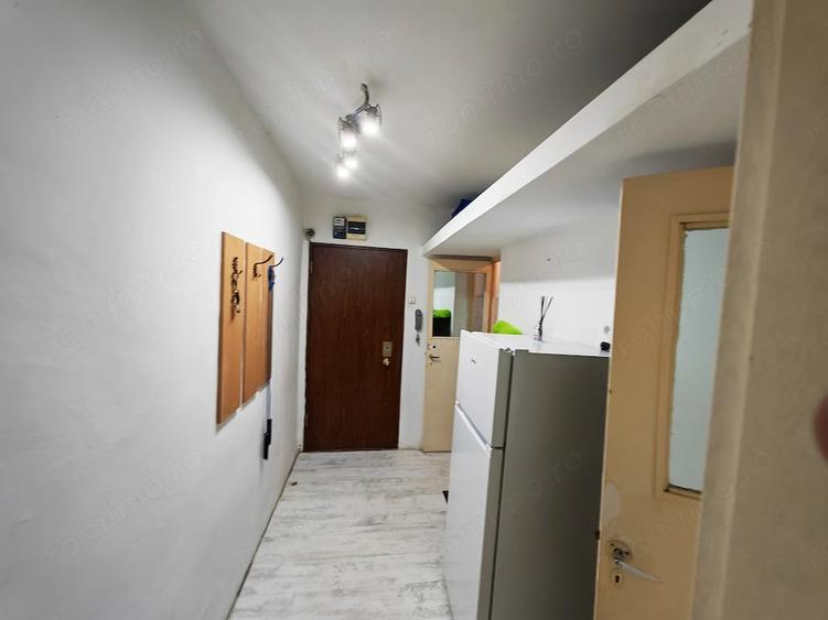 Apartament cu 2 camere nedecomandat în Girocului