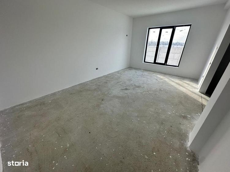 Casă cu 4 camere cu Teren 330 Mp în Ghencea