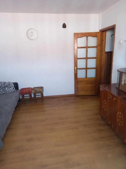 Apartament cu 2 camere semidecomandat în Exterior Vest