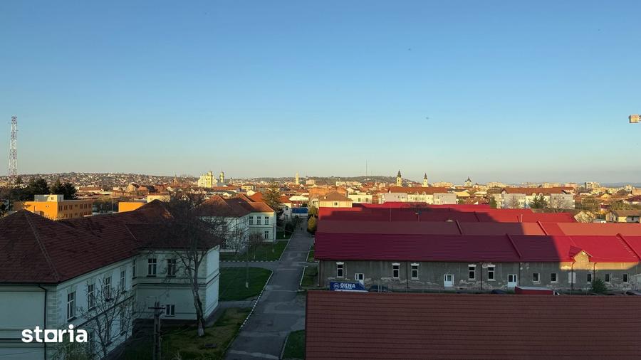Apartament cu 3 camere în Nufărul