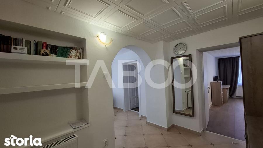 Apartament cu 2 camere decomandat, mobilat în Est
