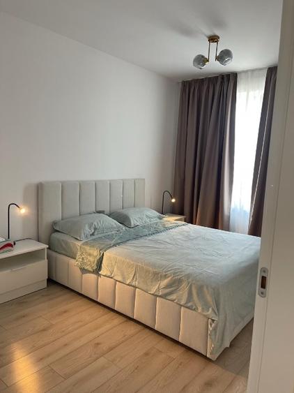 Apartament cu 2 camere semidecomandat, mobilat în Băneasa
