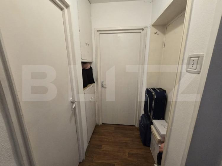 Apartament cu 3 camere decomandat în Tudor