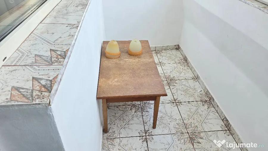Apartament cu 2 camere decomandat în Piața Centrală