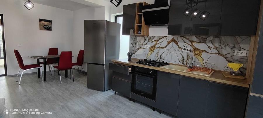 Apartament cu 2 camere decomandat în Exterior Vest