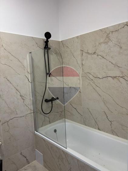 Apartament cu 2 camere semidecomandat în Florești