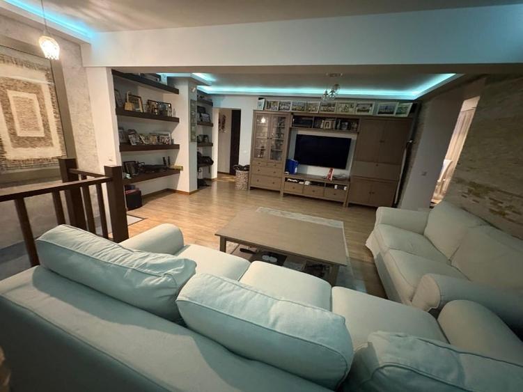 Duplex  - zona Trocadero mobilat si utilat proprietate personala - 3