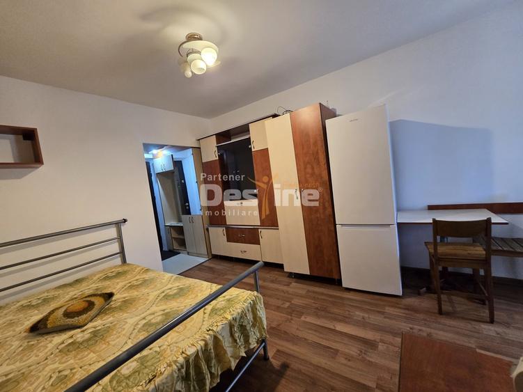 Garsonieră decomandată, mobilată în Galata
