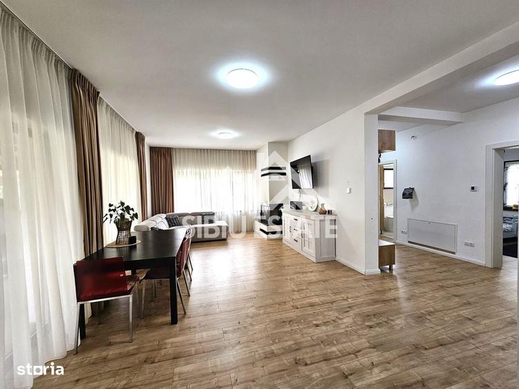 Casă cu 4 camere în Sadu