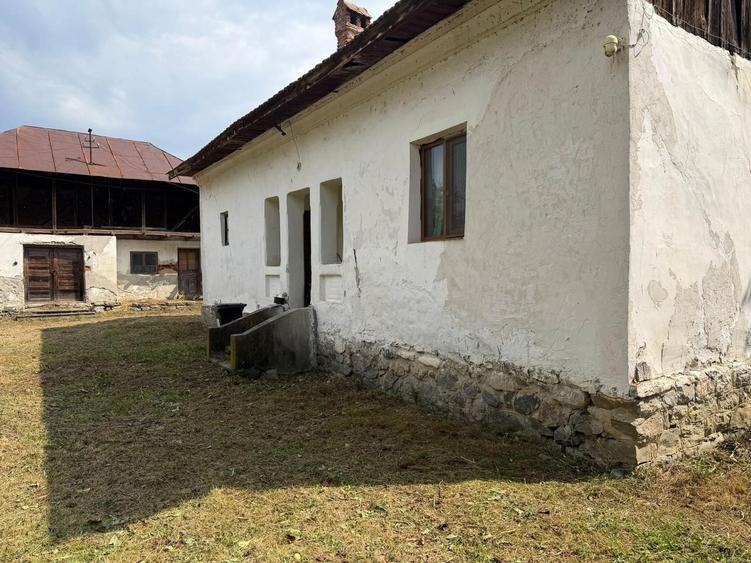 Casă cu 2 camere în Dăești