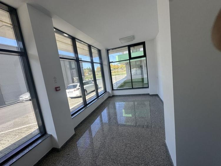 Spațiu comercial, de 54 mp, în Sud-Est