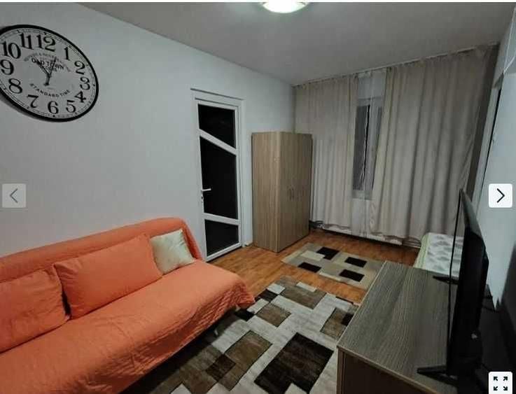 inchiriez apartament langa scoala 8 - 2