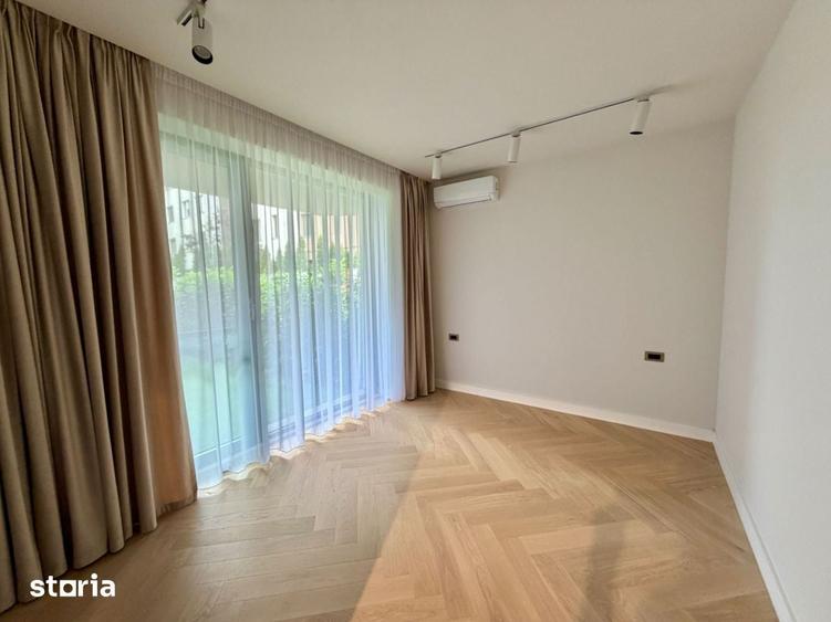 Apartament cu 4 camere în Central