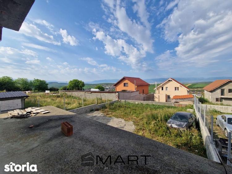 Casă cu 5 camere cu Teren 500 Mp în Șura Mare