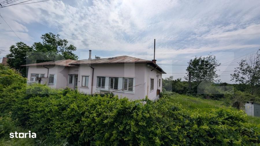 Casă cu 5 camere cu Teren 1216 Mp în Central